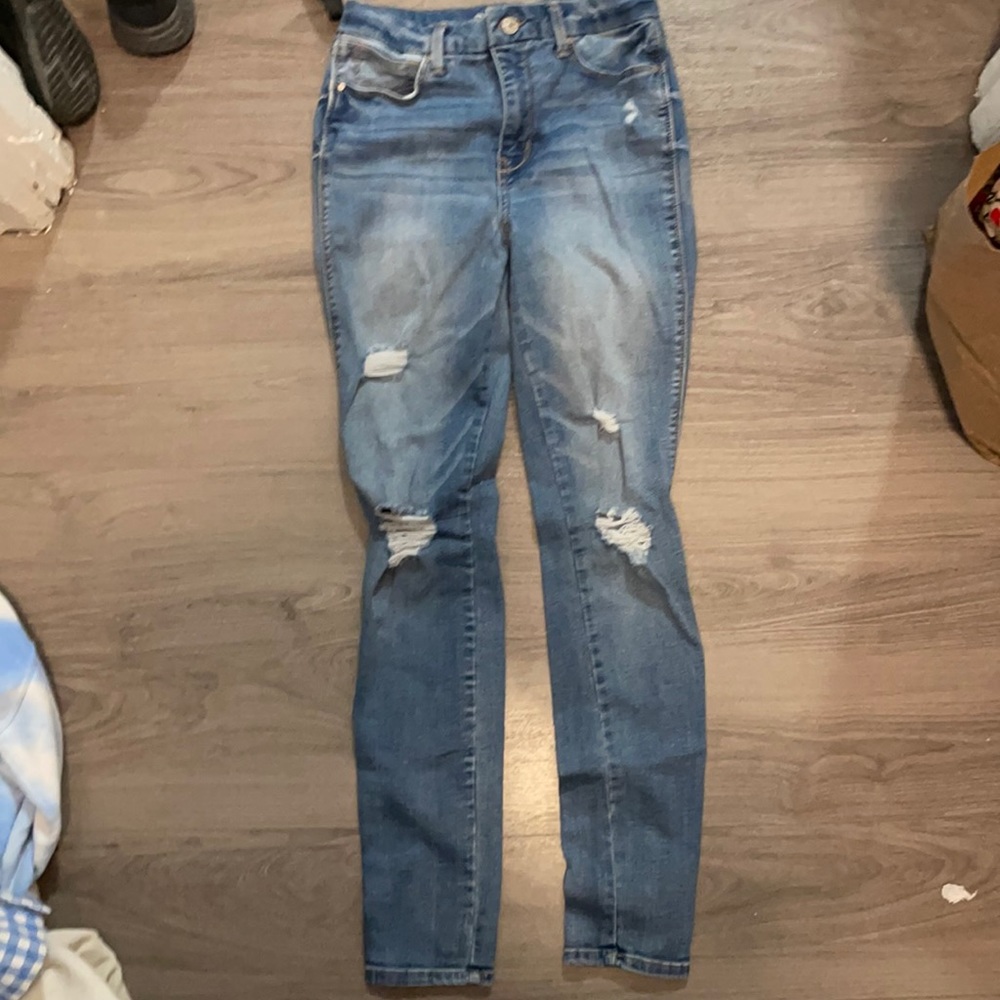 Amazing quality jeans with rips that are still intact. Worn 4/5 times.